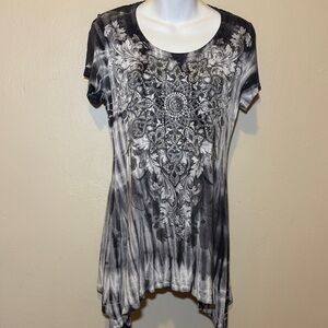 Vocal Black and White Ornate Short Sleeve Top